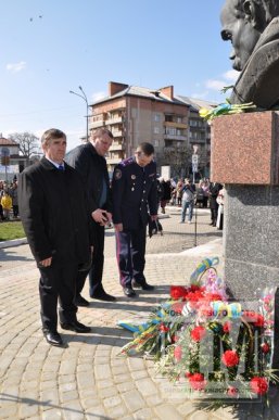 У день 200-річчя від дня народження Тараса Шевченка, мукачівці вшановували його пам’ять (ФОТО) – 20