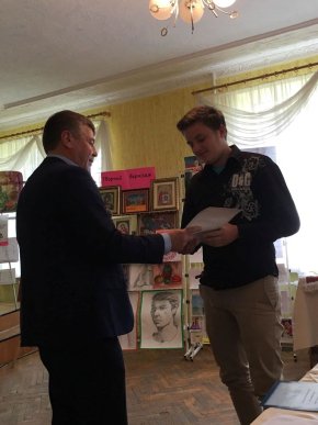 У торговельно-економічному коледжі Мукачева відзначили мистецьки обдаровану молодь – 06