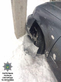 ДТП на Мукачівщині: біля Клячанова "Volkswagen" зіткнувся з рейсовим автобусом – 05