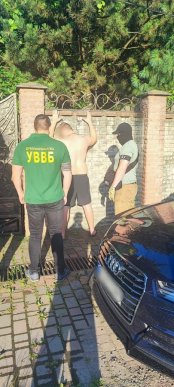 Обшуки провели в Ужгороді, Берегові та Виноградові: що трапилось на Закарпатті – 03