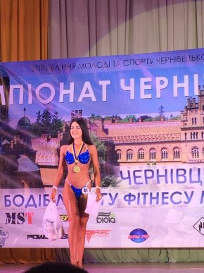 Хустянин став абсолютним чемпіоном відкритого чемпіонату Буковини з бодібілдингу "Золотий бук" – 03