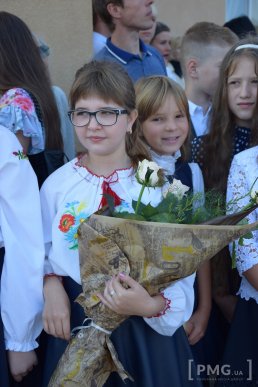 У ЗОШ №4 міста Мукачева пролунав перший дзвінок – 05