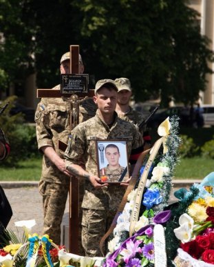 Сьогодні на Закарпатті поховали двох захисників – 03