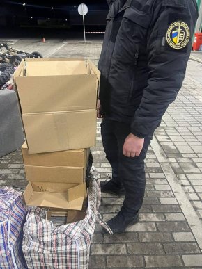 На кордоні викрили «меломана» з колекцією платівок на понад 700 тисяч – 01 На кордоні викрили «меломана» з колекцією платівок на понад 700 тисяч – 01