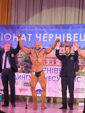 Хустянин став абсолютним чемпіоном відкритого чемпіонату Буковини з бодібілдингу "Золотий бук" – 01
