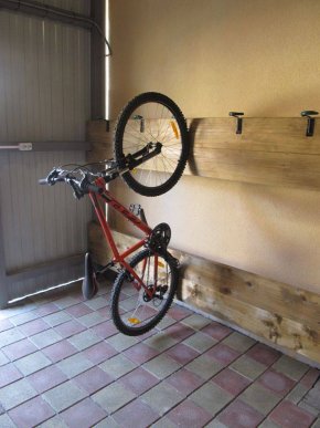 В Ужгороді відкрили туристичний велоцентр – 11