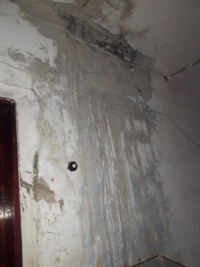 Стан однієї з багатоповерхівок Мукачева шокував містян – 01