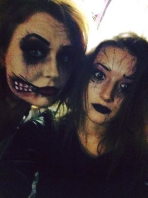 Берегівчани у ніч Хелловіну дивували моторошними костюмами та макіяжем – 01