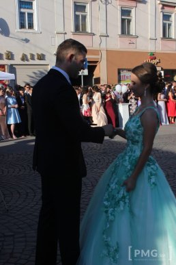 У Мукачеві нагородили випускників-медалістів – 72