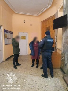 У Мукачеві побили поліцейських – 03