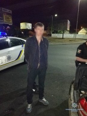 Резонансне затримання в Ужгороді: спіймали групу грабіжників-гастролерів – 08