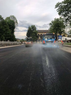 На Закарпатті проводять ремонт доріг на трьох ділянках – 04