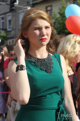 На центральній площі Мукачева проходить "Свято випускників – 2016"  – 11