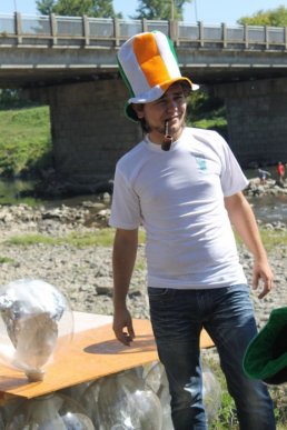 "Ужгородська регата - 2012": чудернацькі кораблі пливли Ужем (ФОТО) – 12