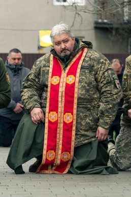 Був вірний військовій присязі: у Мукачеві провели в останню путь полеглого захисника – 02