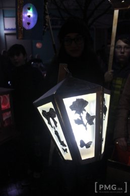 Парад ліхтариків та лицарські бої: як у Мукачеві відзначали День святого Мартина – 06