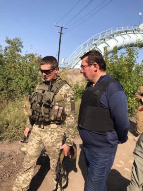 Юрій Луценко поїхав на передову, де зустрівся зі 128 бригадою – 01