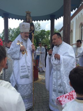 У Зняцеві освятили статую Матері Божої «Неустанної Помочі» – 05