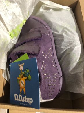 Куртки, взуття, жилети: митники виявили вантажівку з великою партією незадекларованих товарів – 02