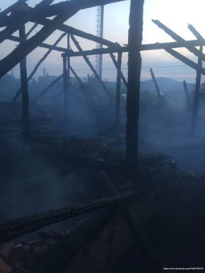 На Виноградівщині згорів житловий будинок та надвірна споруда – 03