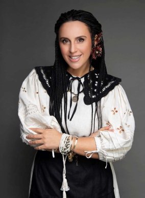 «Личить кожному»: як зірки святкують День вишиванки – 10