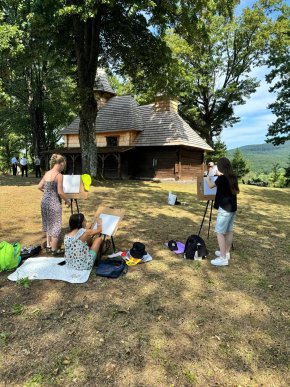 Дерев’яний храм у селі Щасливе малювали на пленері юні художники – 13