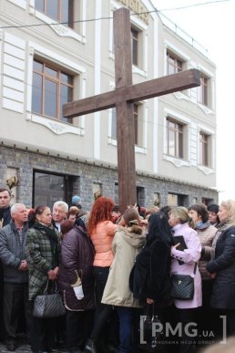 Вулицями Мукачева пройшла Хресна Хода – 12