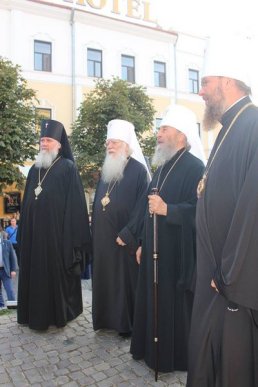 У День Незалежності України Мукачево відвідав Блаженніший Онуфрій – 19
