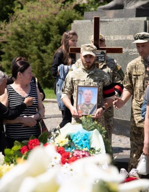 Сьогодні на Закарпатті поховали двох захисників – 05