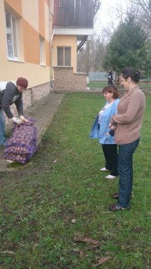 Дитсадки Тячівщини отримали благодійну допомогу  – 06