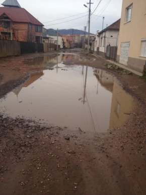 Геннадій Москаль: "Розбиті вщент мукачівські вулиці можна використовувати хіба під танкодром" – 04