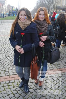 У Мукачеві з оплесками зустрічали героїв-бійців 128-ої бригади (ФОТОРЕПОРТАЖ) – 01