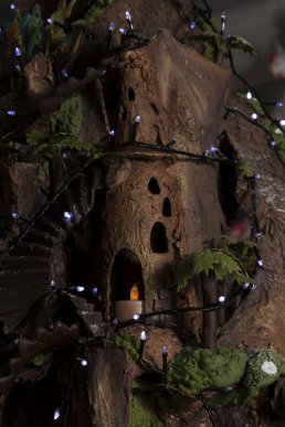 Кондитерський дім "Bondarenko" виготовив дві святкові скульптури: ялинку та Різдвяну гірку – 20