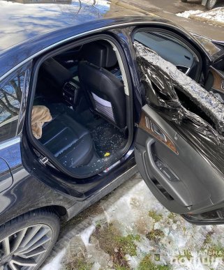 На Закарпатті затримали серійного крадія, який обкрадав автомобілі – 08