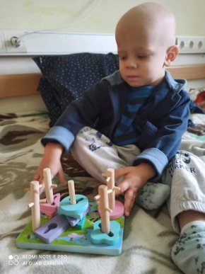 Помер маленький мукачівець, за життя якого боролись закарпатці – 02