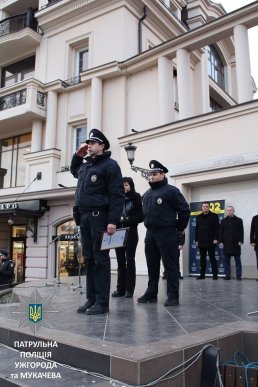 В Ужгороді відзначили першу річницю створення патрульної поліції – 08