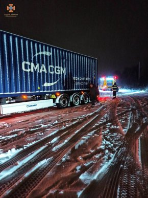 Рятувальники показали наслідки негоди, яка вирувала на Закарпатті – 05 Рятувальники показали наслідки негоди, яка вирувала на Закарпатті – 05