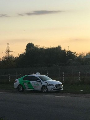В Ужгороді таксі потрапило в ДТП – 02