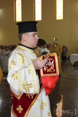 У Мукачеві архієрей з Ватикану освячує греко-католицький храм святих рівноапостольних Кирила та Мефодія – 11