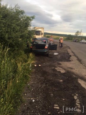 На Іршавщині зіткнулись дві іномарки: є постраждалі – 01 На Іршавщині зіткнулись дві іномарки: є постраждалі – 01