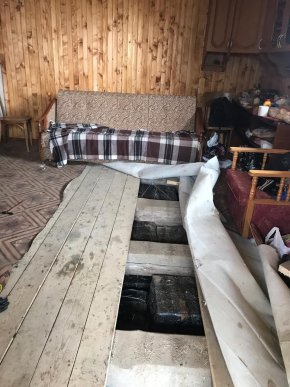 У будинку лісника виявили понад 36 тисяч пачок контрабандних сигарет – 06 У будинку лісника виявили понад 36 тисяч пачок контрабандних сигарет – 06