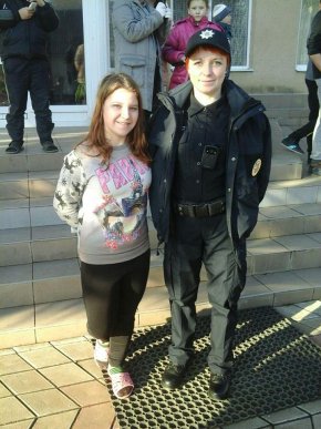 Два екіпажі поліцейських відвідали Мукачівську спеціальну загальноосвітню школу-інтернат І-ІІ ступенів – 01