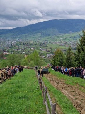 У гірському селі провели в останню путь полеглого Героя – 03