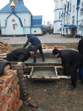 На території Ракошинського монастиря будують новий храм – 02 На території Ракошинського монастиря будують новий храм – 02