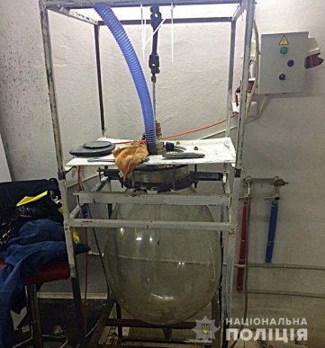 Депутат організував наркобанду. Наркотики постачали і на Закарпаття – 04