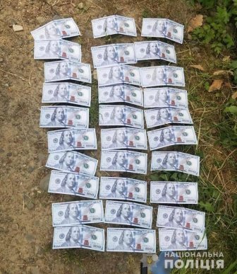 Заробляли тисячі доларів: затримали закарпатців, причетних до нелегальної переправи за кордон військовозобов’язаних чоловіків – 02