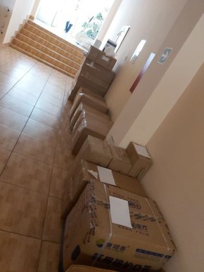 Експрес-тести, захисні комбінезони та респіратори: Закарпаття отримало посилку із Китаю – 02