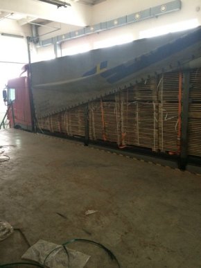 Масштабна контрабанда: через кордон намагалися перевезти майже 140 тисяч пачок сигарет – 03 Масштабна контрабанда: через кордон намагалися перевезти майже 140 тисяч пачок сигарет – 03