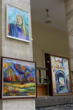 У Закарпатській ОДА відкрили виставку Петра Шолтеса – 06