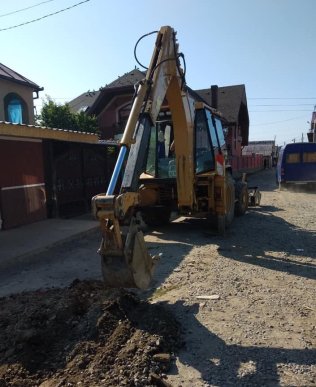 У Мукачеві в районі ромського поселення облаштують водопровідні мережі – 01